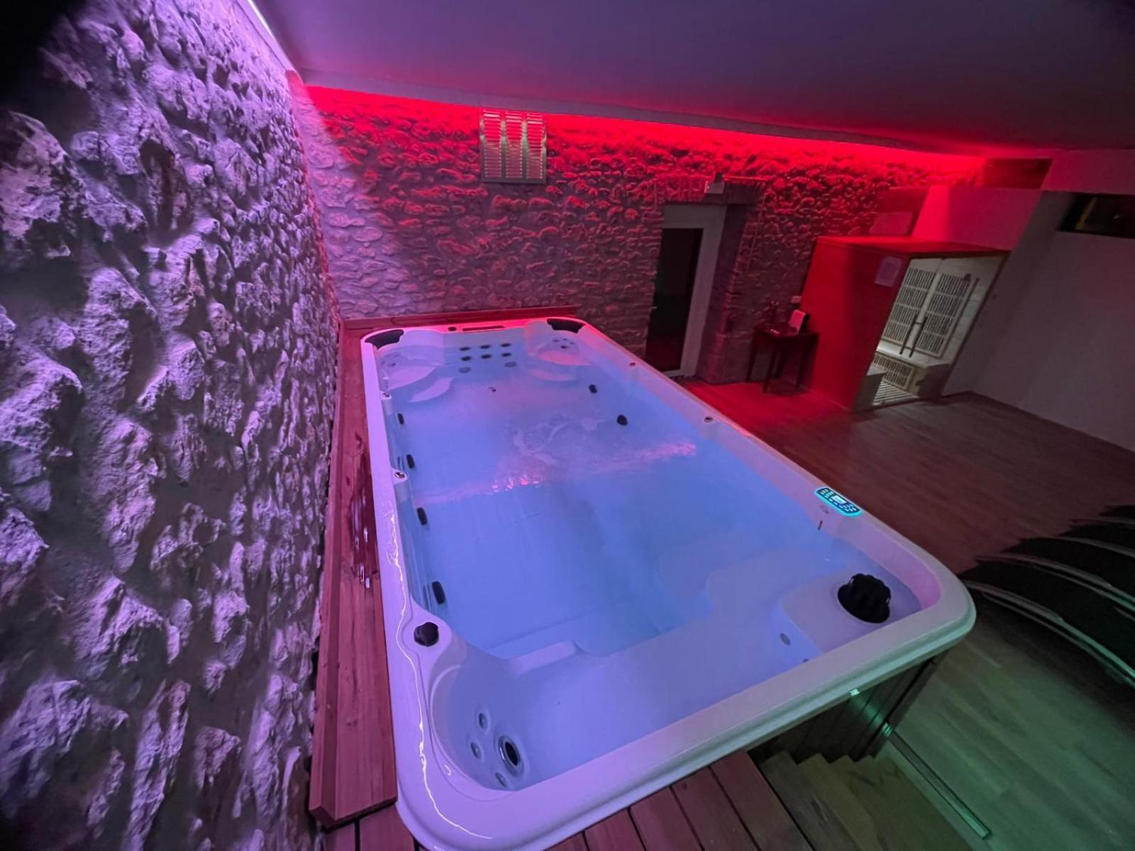 Novecento Luxury&Spa Residence 4 Stelle Montese Екстер'єр фото